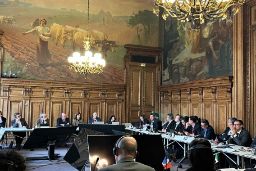 En su sexta reunión plenaria, en París 