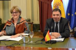 PRESIDIDA POR EL MINISTRO LUIS PLANAS