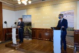 HOY, EN LA REUNIÓN QUE HA MANTENIDO CON SU CONSEJO REGULADOR 