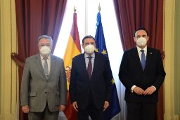 Hoy, en la firma del convenio con la Universidad de Córdoba y la Politécnica de Madrid