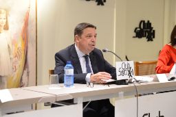 En el Club Siglo XXI 