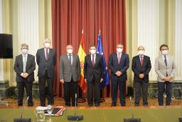 EN UNA REUNIÓN MANTENIDA HOY EN LA SEDE DEL MINISTERIO 