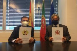 Suscrito por ambos ministros en el marco del Consejo de Agricultura y Pesca de la UE, en Luxemburgo