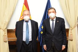 Hoy, en la sede del ministerio  