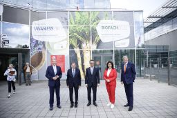 ENCUENTRO BILATERAL CON EL MINISTRO DE ALIMENTACIÓN Y AGRICULTURA DE ALEMANIA, CEM ÖZDEMIR, EN BIOFACH 2022