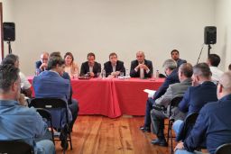 Tras una reunión con el sector en La Palma