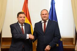 Hoy, en la sede del Ministerio  