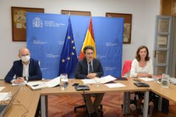 En una reunión presidida por el secretario general de Agricultura y Alimentación  