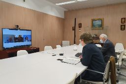 EN UNA REUNIÓN, POR VIDEOCONFERENCIA, CON LA AUTORIDAD PORTUARIA DE VIGO