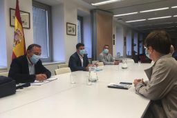 En una reunión mantenida hoy en la Secretaría General de Pesca 