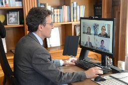 HOY, POR VIDEOCONFERENCIA  