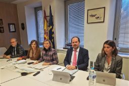 Hoy, durante una reunión mixta, presencial y por videoconferencia