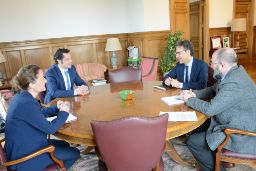 Hoy, en la sede del ministerio 