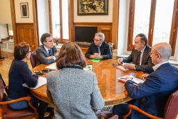 Hoy, en la sede del ministerio 