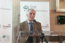 EN EL FORUM DE PESCA DIETA MEDITERRÁNEA QUE SE CELEBRA EN SAN CARLOS DE LA RÁPITA (TARRAGONA)