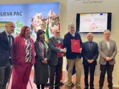 HOY, EN EL ACTO DE FIRMA DE UN CONVENIO ENTRE SEIASA Y LA COMUNIDAD DE REGANTES DEL CANAL DEL ZÚJAR