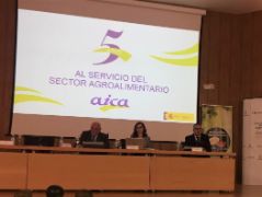 HOY, EN UNA JORNADA DE LA ASOCIACIÓN INTERPROFESIONAL DE MELÓN Y SANDÍA, EN TOMELLOSO (CIUDAD REAL) 