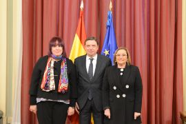 EN LA FIRMA DEL CONVENIO DE ADHESIÓN DE LA JUNTA DE EXTREMADURA 