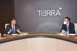 HOY, EN LA PRESENTACIÓN DE LA “PLATAFORMA TIERRA”, DE CAJAMAR 