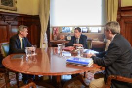 Hoy, en la sede del ministerio 