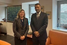 24-10.14 Isabel Artime reunion embajador