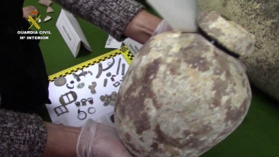La Guardia Civil interviene 128 piezas arqueológicas que iban a ser vendidas