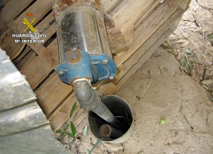 El SEPRONA de la Guardia Civil y gracias a la colaboración ciudadana, ha desarrollado la operación ‘LIXIVIADO’, una investigación dirigida a...