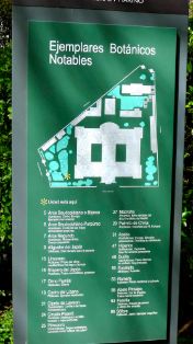 Detalle del cartel informativo del jardín del Palacio de Fomento. Foto: C. G.