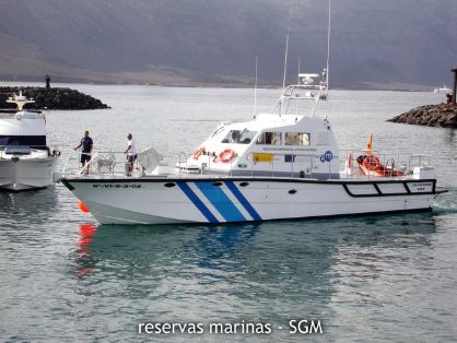 Autor: Guillermo Sanz Título: Embarcación Isla de Nubes