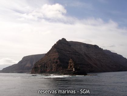 Autor: Guillermo Sanz Título: Punta Fariones