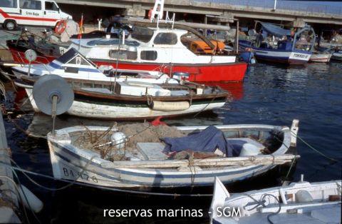 Autor: GÜIXENS Título: Puerto Segur de Calafell