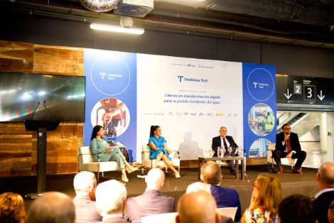 HOY, DURANTE SU PARTICIPACIÓN EN LA FERIA EFIAGUA, EN VALENCIA  