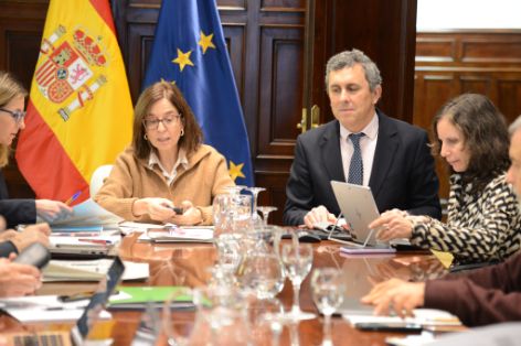 Hoy, en un encuentro con organizaciones representativas del sector vitivinícola