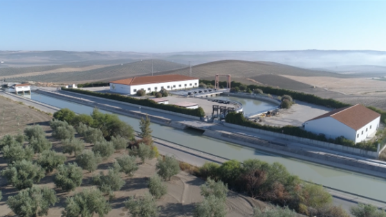 A través de la Sociedad Mercantil Estatal de Infraestructuras Agrarias (SEIASA)