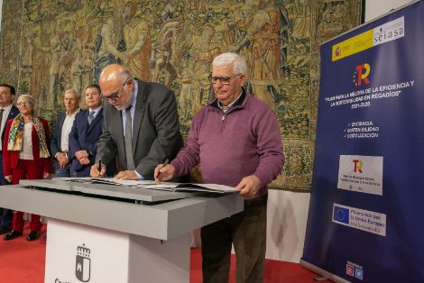 A través de la Sociedad Mercantil Estatal de Infraestructuras Agrarias SEIASA