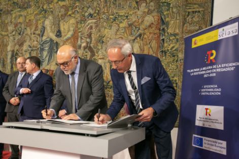 A través de la Sociedad Mercantil Estatal de Infraestructuras Agrarias SEIASA