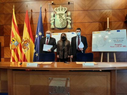 EN EL MARCO DE LA FASE I DEL “PLAN PARA LA MEJORA DE LA EFICIENCIA Y LA SOSTENIBILIDAD EN REGADÍOS”