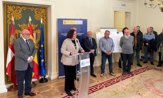 Con la firma de tres convenios