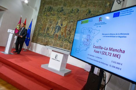 A TRAVÉS DE DOS CONVENIOS ENTRE LA SOCIEDAD ESTATAL SEIASA Y LOS REGANTES 