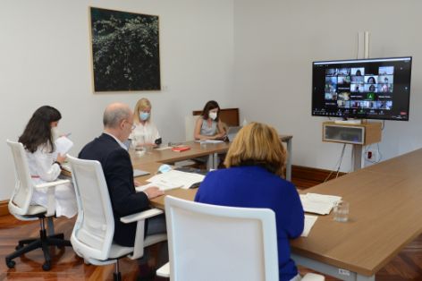 PRESIDIDO POR EL DIRECTOR GENERAL DE LA INDUSTRIA ALIMENTARIA  