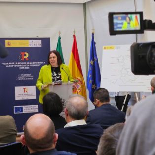 Mediante dos convenios firmados hoy en Badajoz 