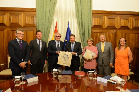 Hoy, en Madrid, en la sede del Ministerio