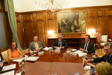 Hoy, en Madrid, en la sede del Ministerio