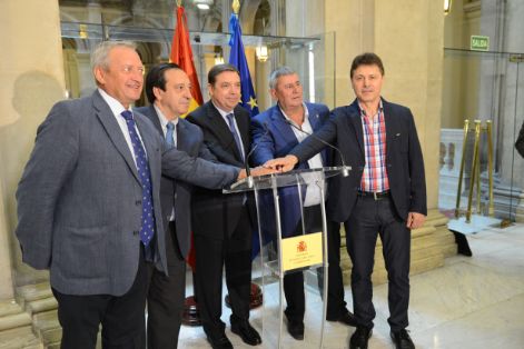 Hoy, en la presentación del documento elaborado por las OPAS y Cooperativas Agroalimentarias para la defensa de la PAC como política integradora  