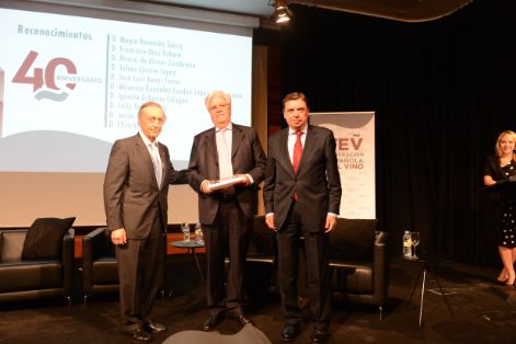 Hoy, en la clausura del 40 aniversario de la Federación española del Vino (FEV) 