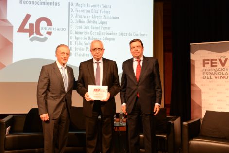 Hoy, en la clausura del 40 aniversario de la Federación española del Vino (FEV) 