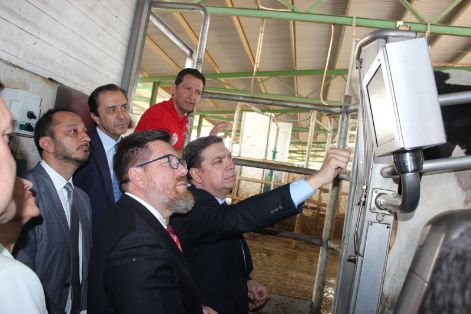 Hoy, en la visita a la Cooperativa Ganadera del Valle de los Pedroches (COVAP) 