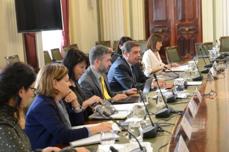 El ministro se reúne con entidades de mujeres rurales 