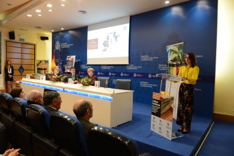 En la entrega de los premios a la mejor tesis doctoral FERTIBERIA 