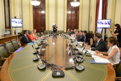 PRESIDIDA POR EL MINISTRO LUIS PLANAS